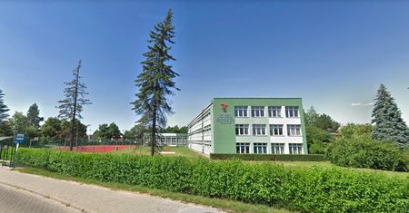 Powrót do szkoły. Niepokojący mail. Policja szukała podłożonego ładunku