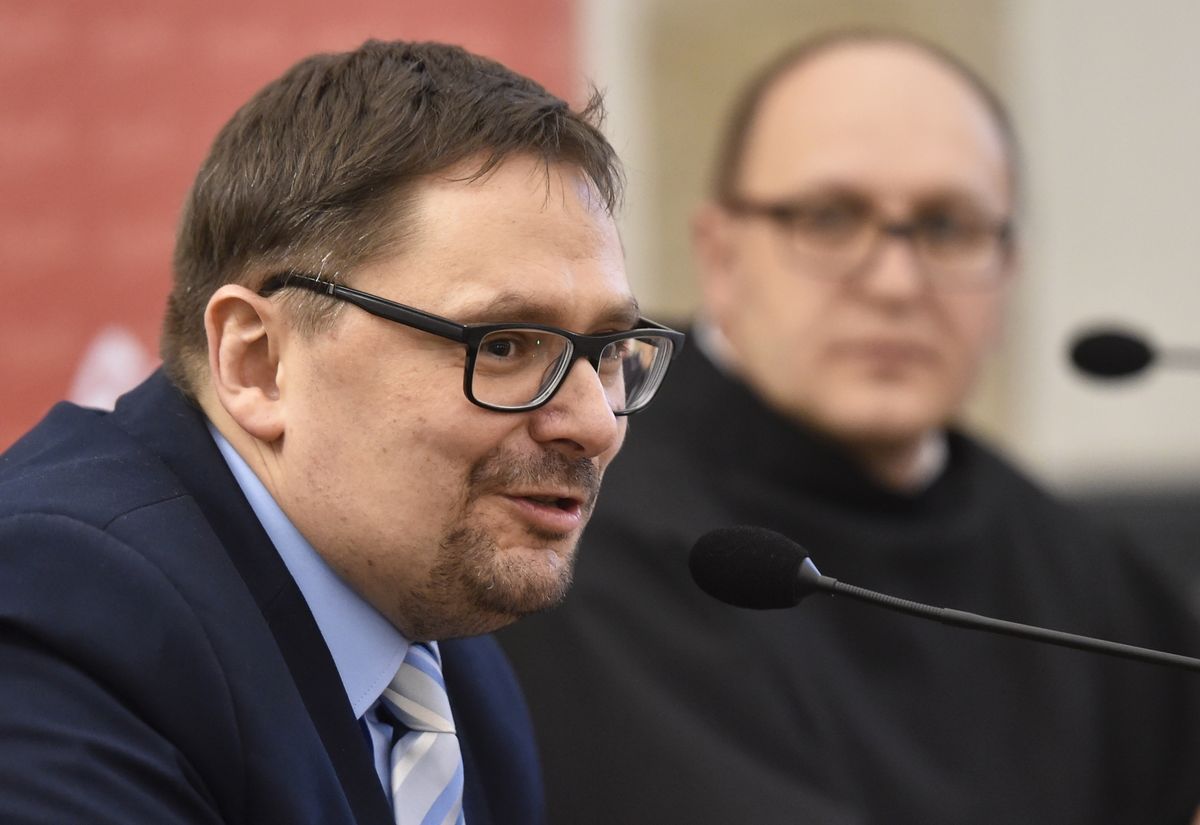 Terlikowski: nie jest potrzebna dymisja Episkopatu. Ale słowa już nie wystarczą