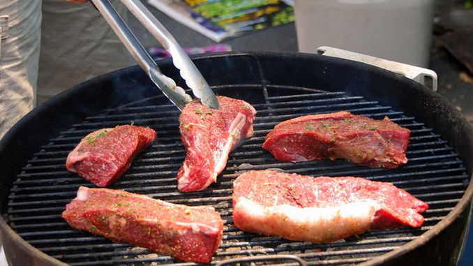 Surowy rostbef wołowy (steki, mięso i tłuszcz, II klasa mięsa)