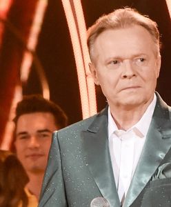 Bajor zaszczepił się poza kolejką. "To szlachetne działanie"