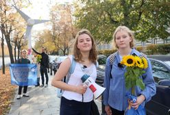 "Bezczelne dziewuchy" od klimatu. "Duda już od nas nie ucieknie"