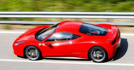 Kiedy rozbije się pierwsze Ferrari 458 Italia?