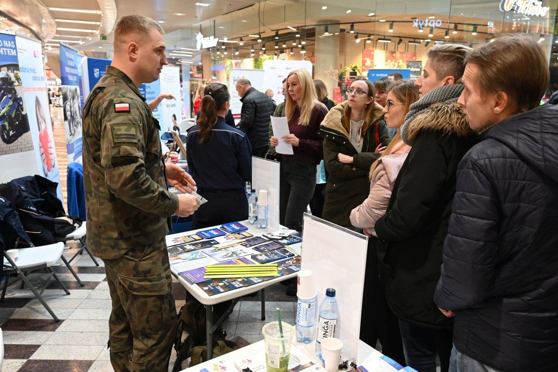 Wydarzenie, organizowane przez Miejski Urząd Pracy w Kielcach, Powiatowy Urząd Pracy w Kielcach oraz Galerię Korona, cieszyło się dużym zainteresowaniem.
