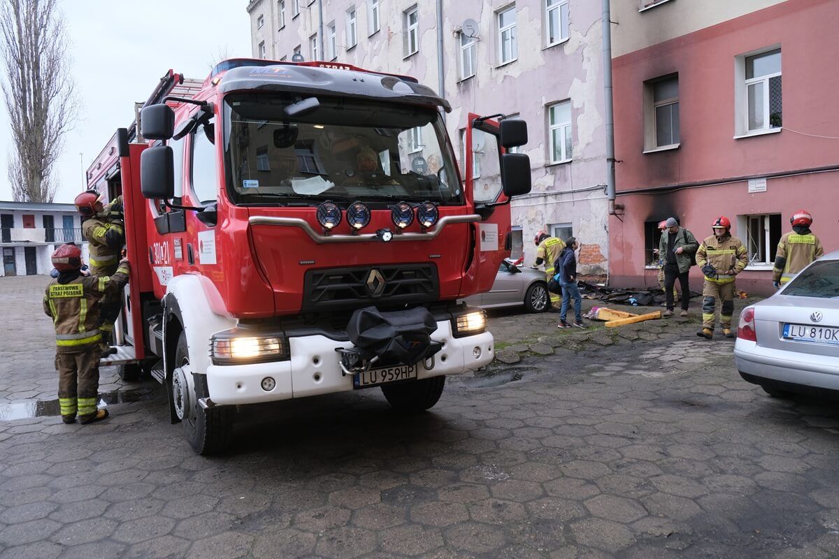 Pożar mieszkania w kamienicy przy ul. Kunickiego w Lublinie