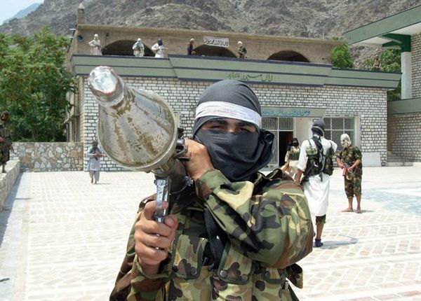 Ścięliśmy 23 porwanych żołnierzy - przyznają pakistańscy talibowie