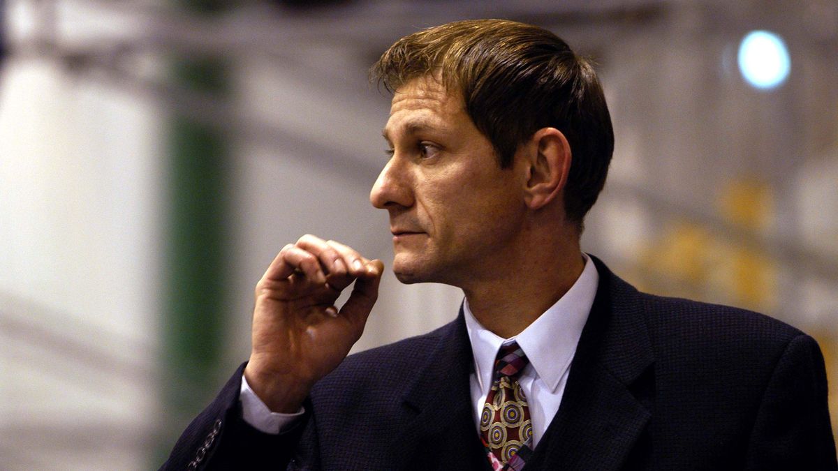 PAP / Jacek Turczyk / Na zdjęciu: Piotr Kiełpikowski (rok 2002)