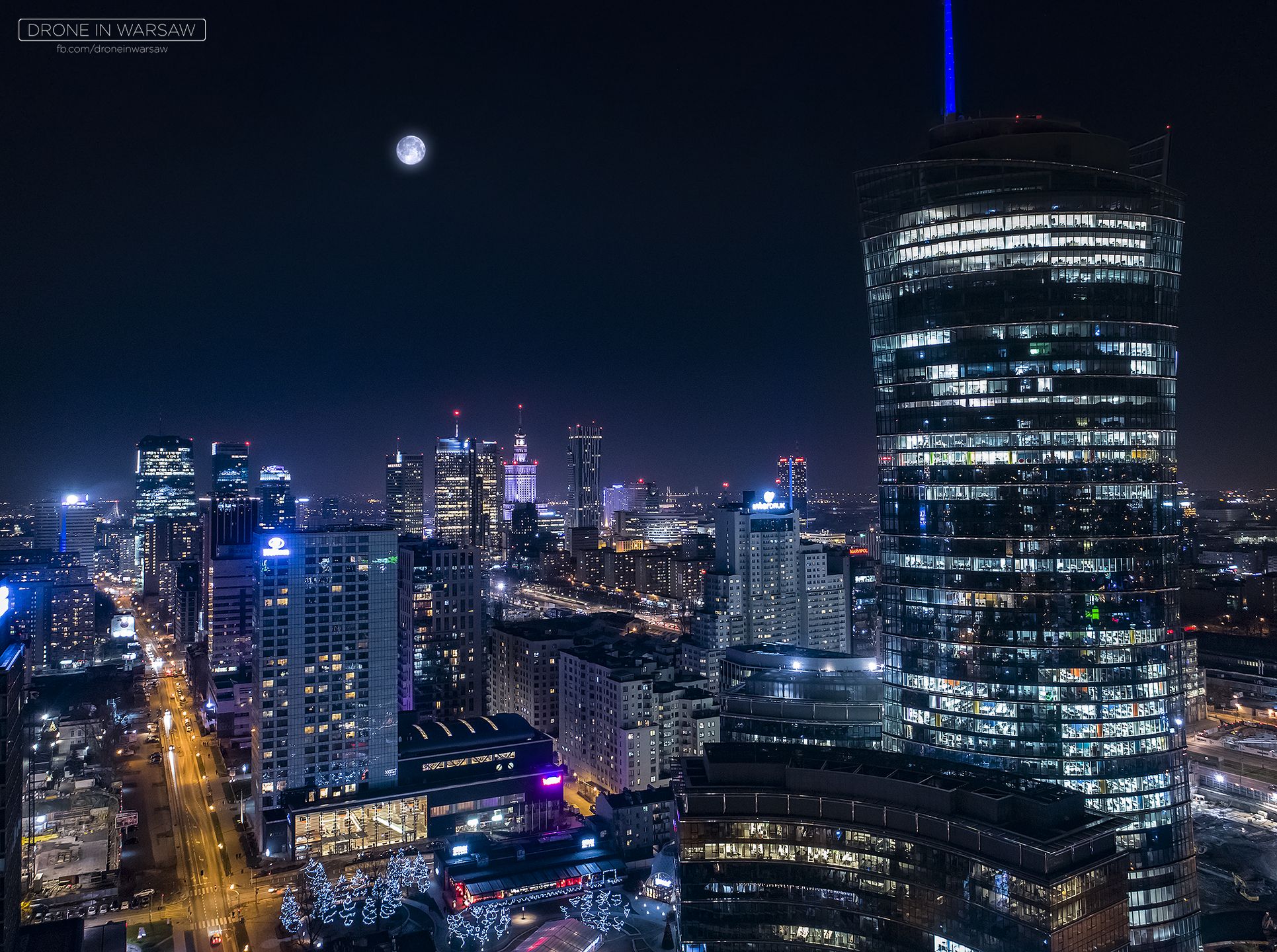Warszawa z lotu ptaka wygląda przepięknie. Poznajcie wizję Drone in Warsaw 7