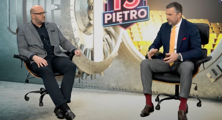 Republika z podcastem na YouTube. Tak wygląda oglądalność na tle TVP Info