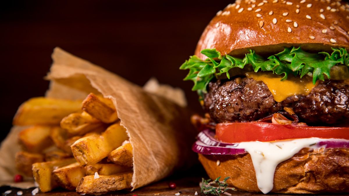 Jak zrobić burger drwala w domu?