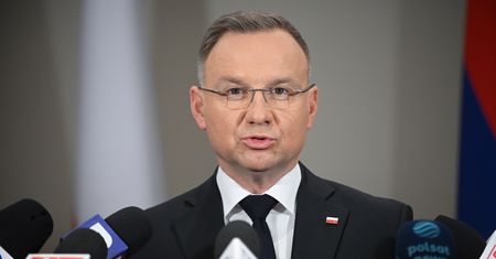 Ocenili prezydenturę Dudy. Polacy podzieleni