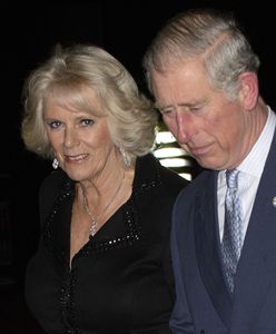 Król Karol III i królowa Camilla wpadli w panikę. "Są przekonani, że to koniec"