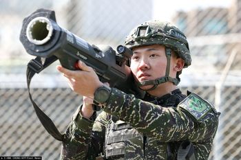 Tajwan wzmacnia siły. Obawia się scenariusza z Wenezueli