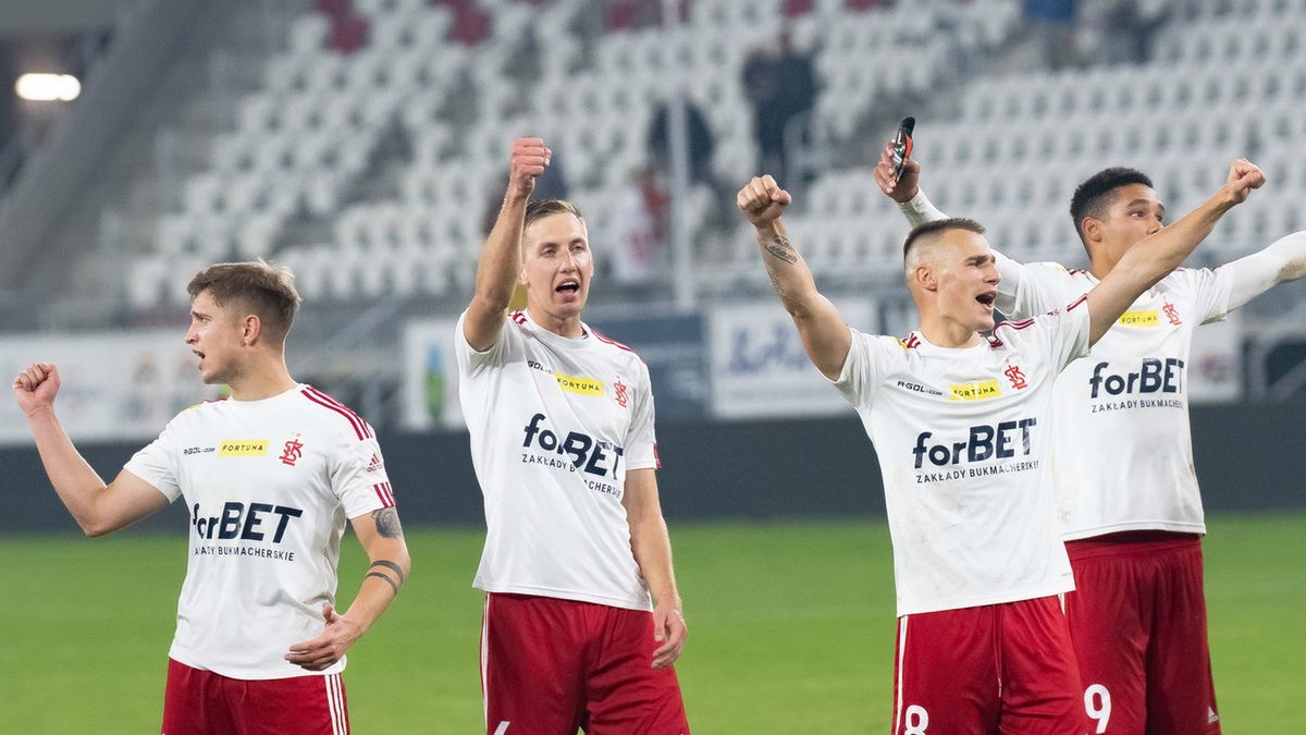 WP SportoweFakty / Paweł Piotrowski / Na zdjęciu: piłkarze ŁKS-u Łódź