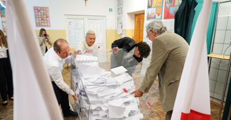 Wyniki wyborów w Polsce. "Siły Unii przesuną się na wschód"