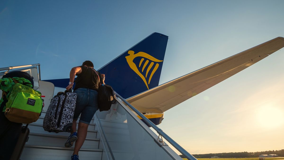 Polacy chętnie podróżują Ryanairem ze względu na niskie ceny biletów