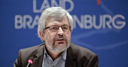 Tłumacz pominął słowa o rtęci? Niemiecki minister oburzony
