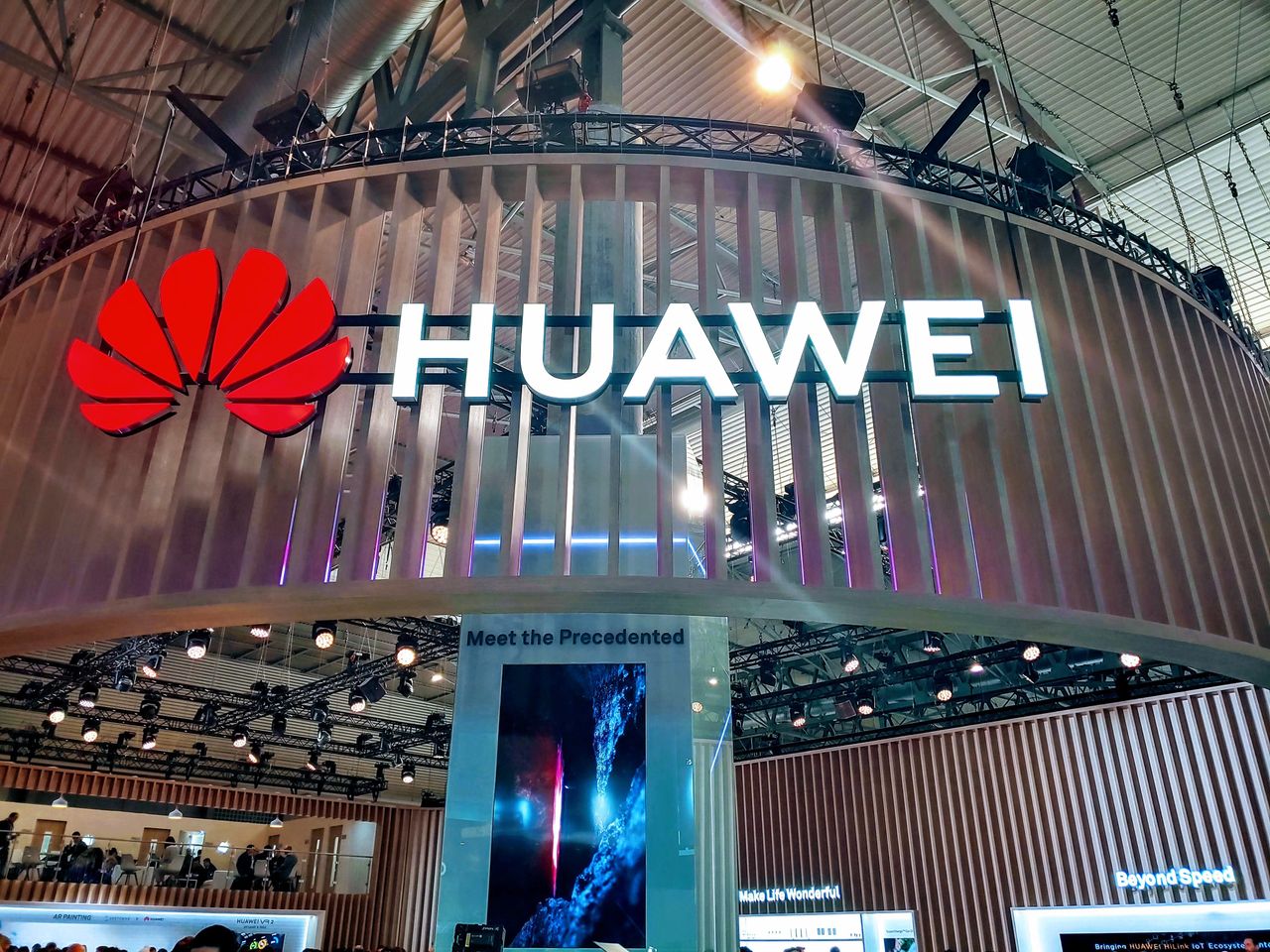 Czesi odrzucili amerykańską umowę ws. Huawei i 5G. Czas na decyzję Polski