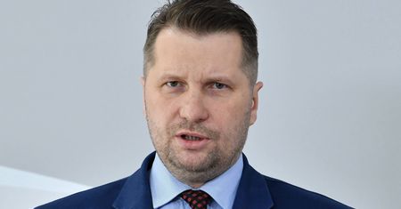 Burza przed wizytą Czarnka w szkole. Dzieci odesłane do domu? "To bzdura"