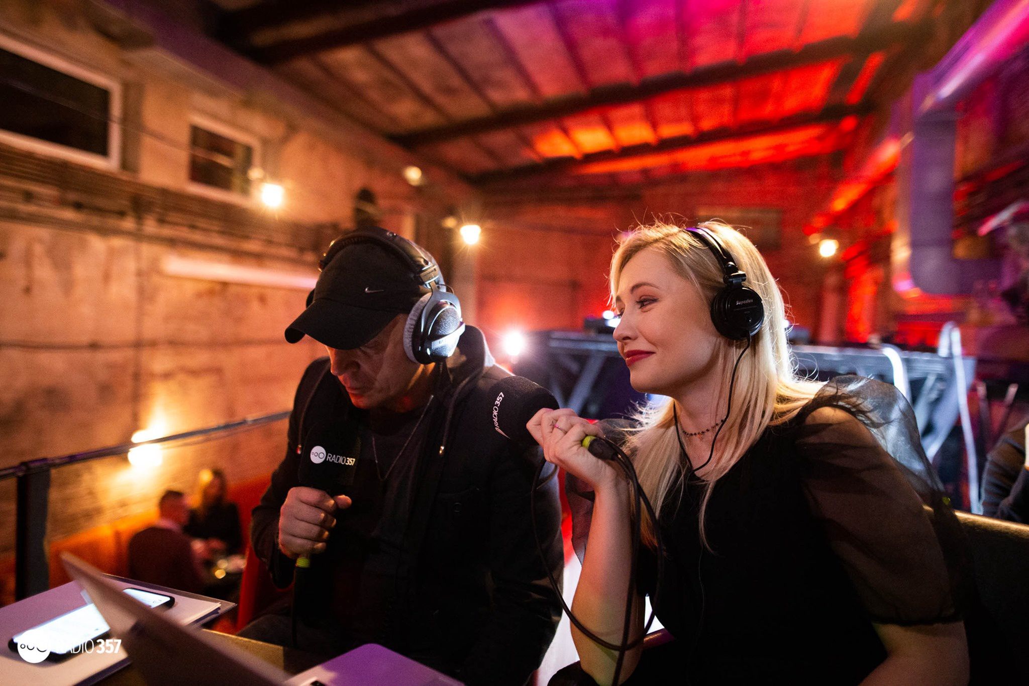 Piotr Stelmach i Ola Budka z Radia 357 (fot. Facebook Radia 357) 