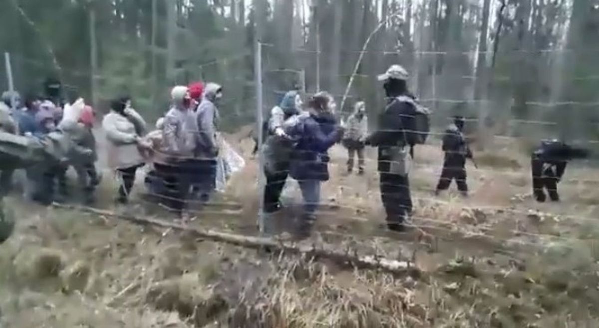 "Niepokojące" nagranie z granicy. Dziennikarz o "bandytach Łukaszenki" 