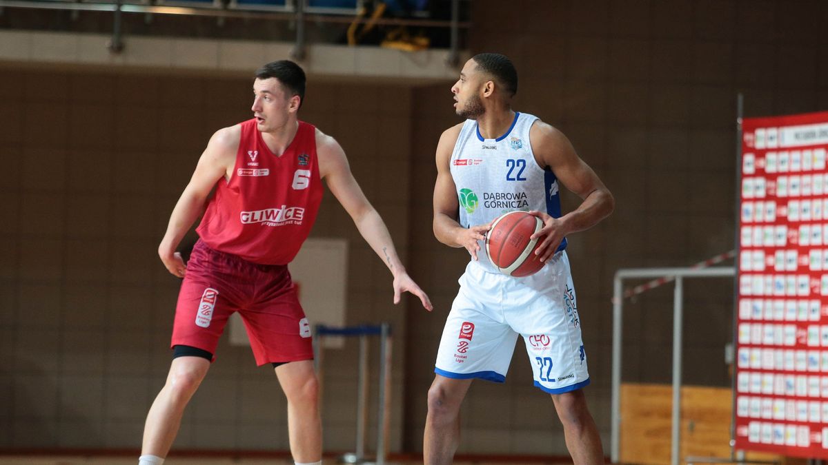 WP SportoweFakty / Tomasz Kudala / Na zdjęciu: Elijah Wilson (z prawej)