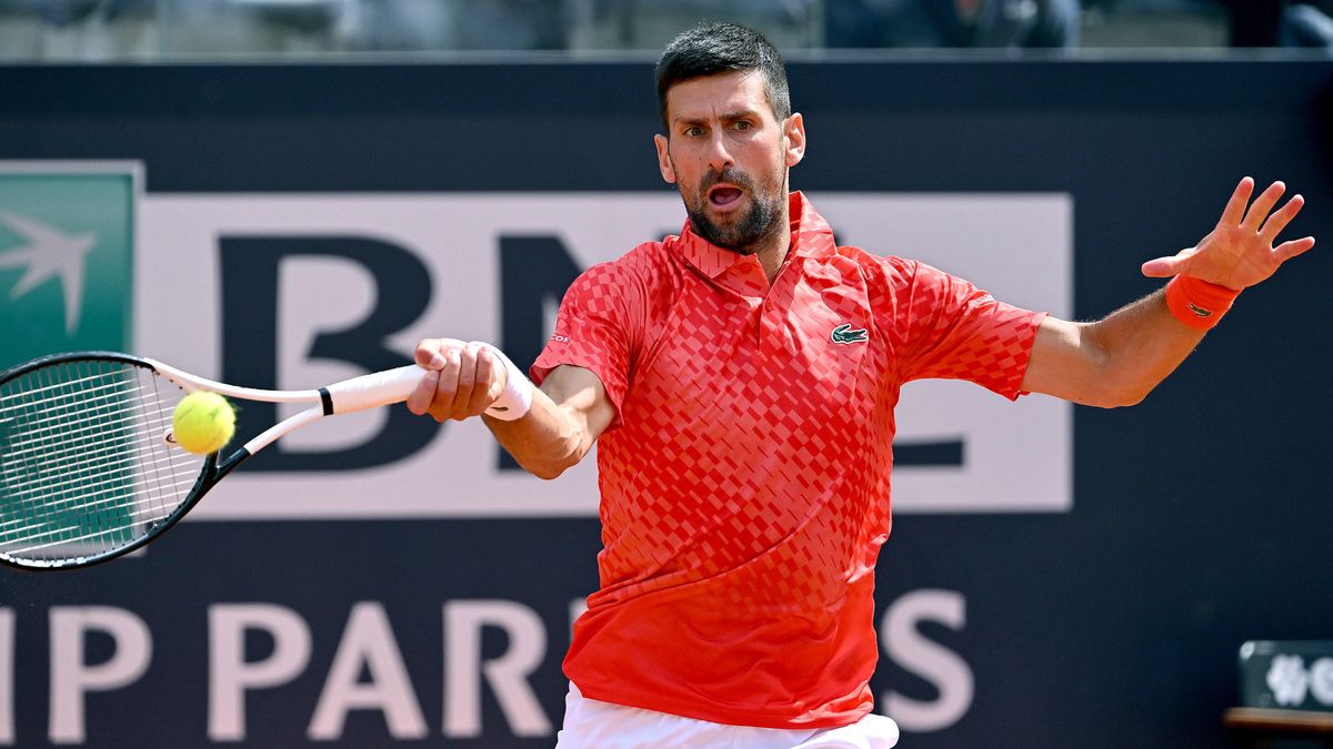 PAP/EPA / ETTORE FERRARI  / Na zdjęciu: Novak Djoković