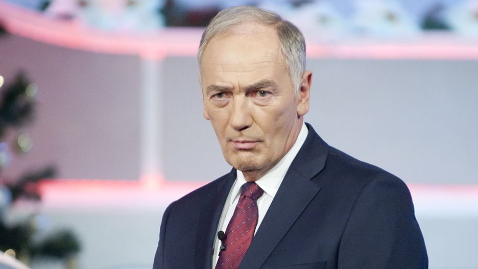 Karol Strasburger prowadzi "Familiadę" od prawie trzech dekad