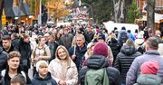 Zakopane: Na Krupówki tłumy jak w Sylwestra. Brakuje też miejsc parkingowych, a drogi stanęły w korkach