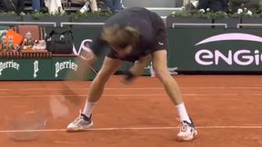 Sceny na korcie w Paryżu. Atak furii Rosjanina