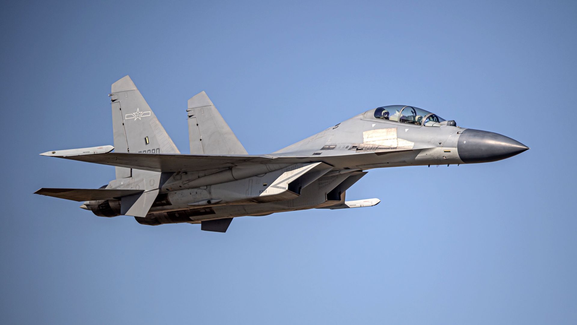 Shenyang J-16 - chińska kopia rosyjskiego Su-27