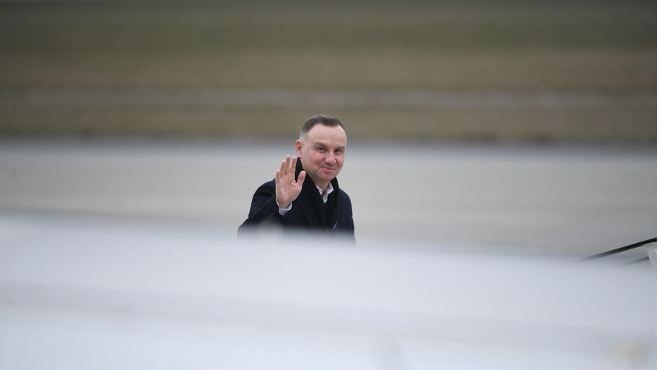 NATO, UE, ONZ? Polacy podzieleni ws. przyszłości Dudy
