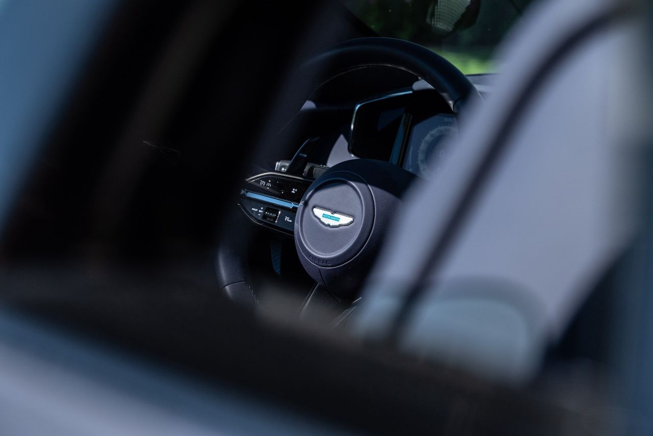 Aston Martin Vantage Roadster