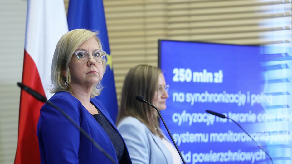 Minister Anna Moskwa na konferencji o sytuacji na Odrze. Ekspertom odebrano prawo głosu