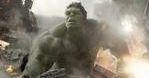 Hulk walczy na planie filmu "Thor: Ragnarok"