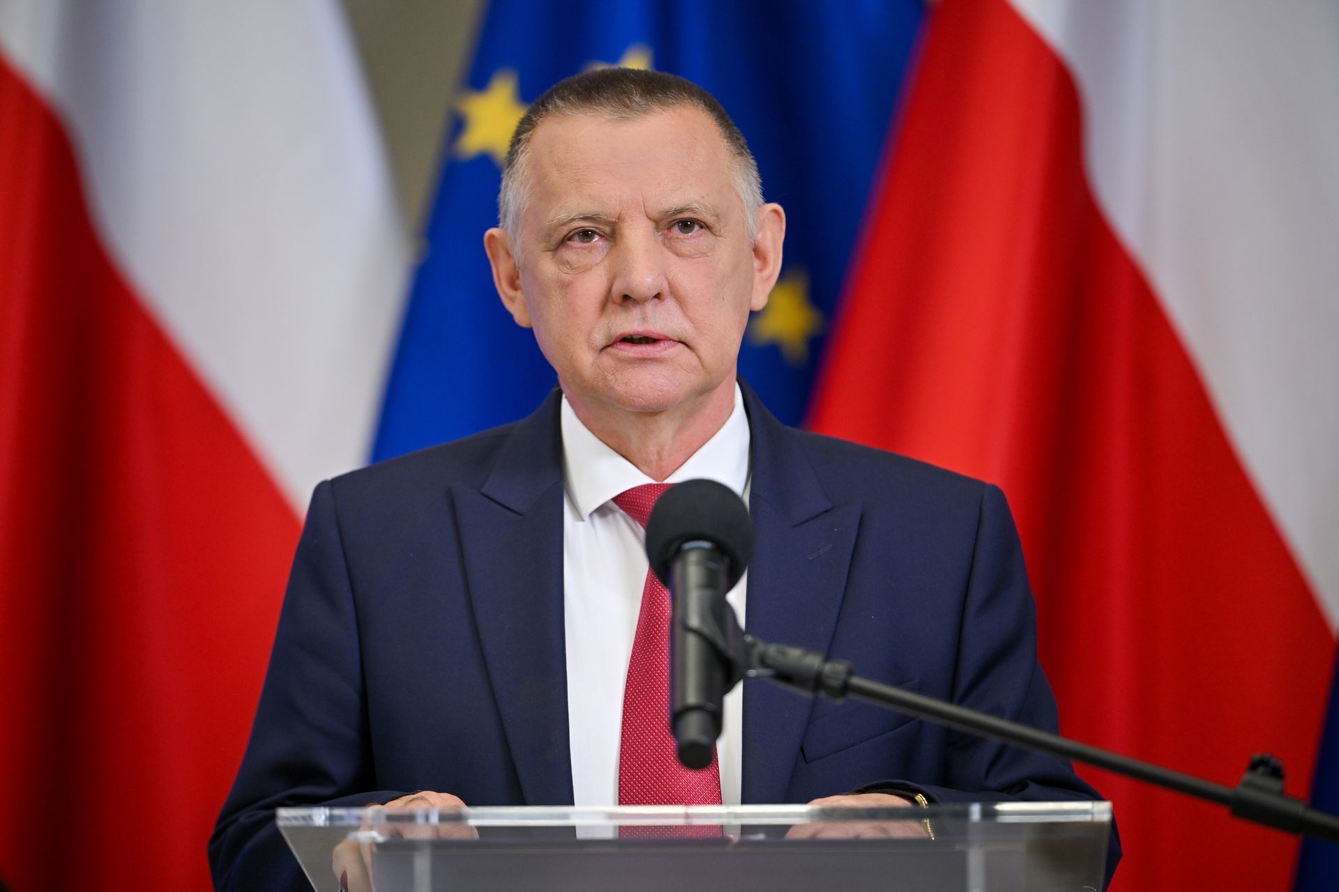 Czarne chmury nad Banasiem. Wraca sprawa majątku