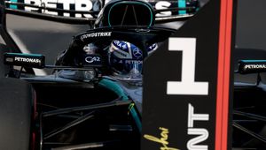 Ferrari nastraszyło Mercedesa. Sporo walki w sprincie F1