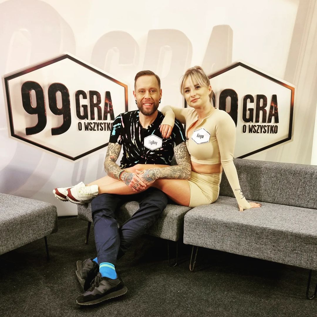Mateusz "Big Boy" Borkowski pozuje z ukochaną