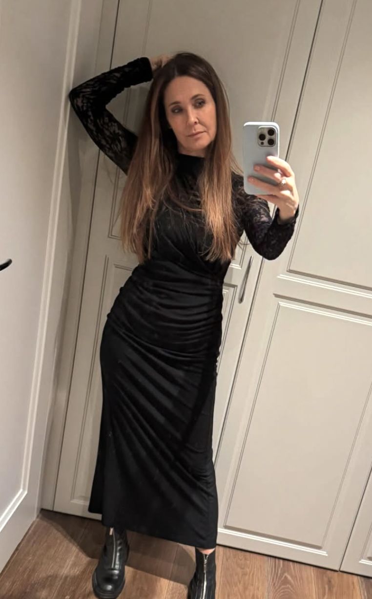 Dorota Naruszewicz prezentuje sylwetkę