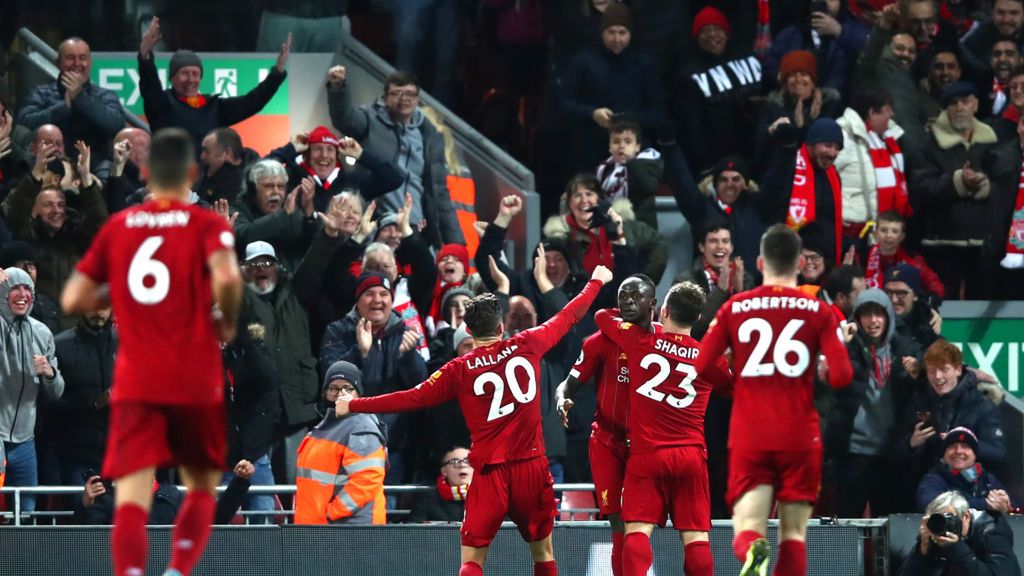 Getty Images / Clive Brunskill / Na zdjęciu: piłkarze Liverpool FC