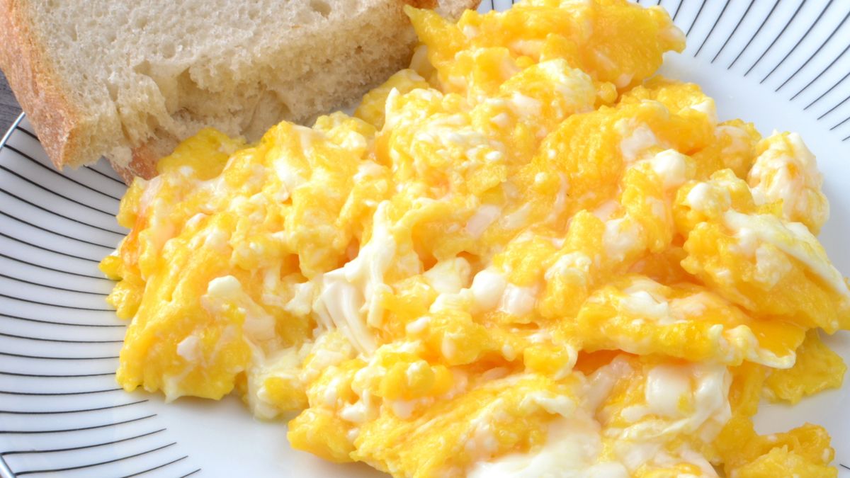 Przepis na kremową jajecznicę