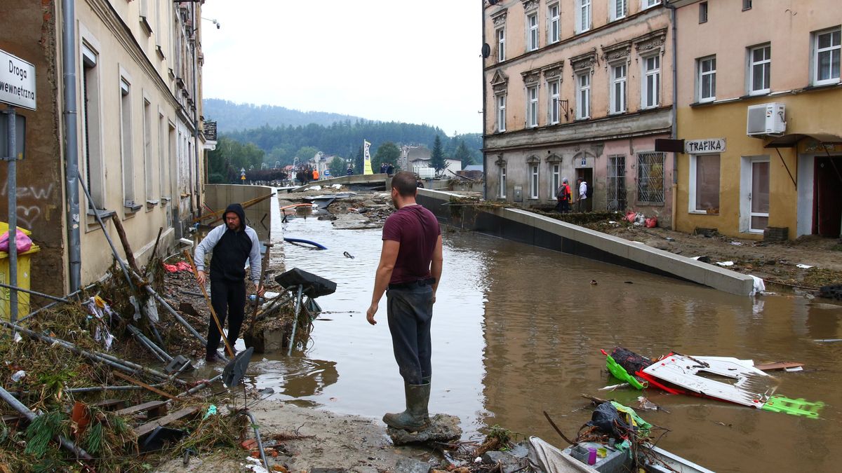 Rzeka Biała Głuchołaska zalała Głuchołazy