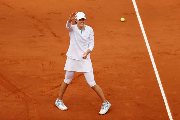 Iga Świątek w finale French Open. (Photo by Clive Brunskill/Getty Images)