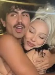 Doja Cat o kontakcie z fanami. "Czuję się, jakby ludzie zdzierali ze mnie skórę"