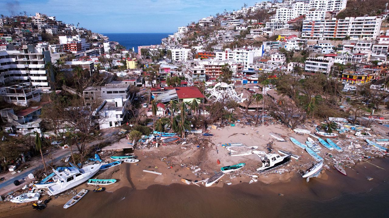 Manzanillo Yacht Club Square after hurricane Otis passed