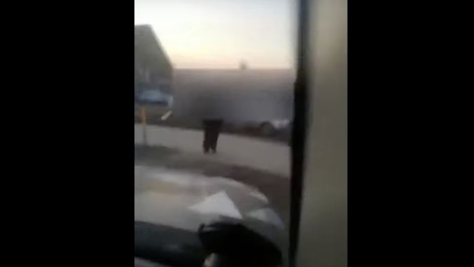 Wałbrzych. Duchowny wyzywał kierowcę na kościelnym parkingu. Szokujące nagranie