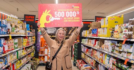Poszła po chleb do Biedronki. Zgarnęła pół miliona złotych