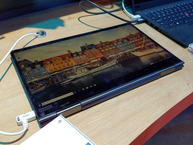 ThinkPad X360 Yoga, stanowisko Lenovo na MWC