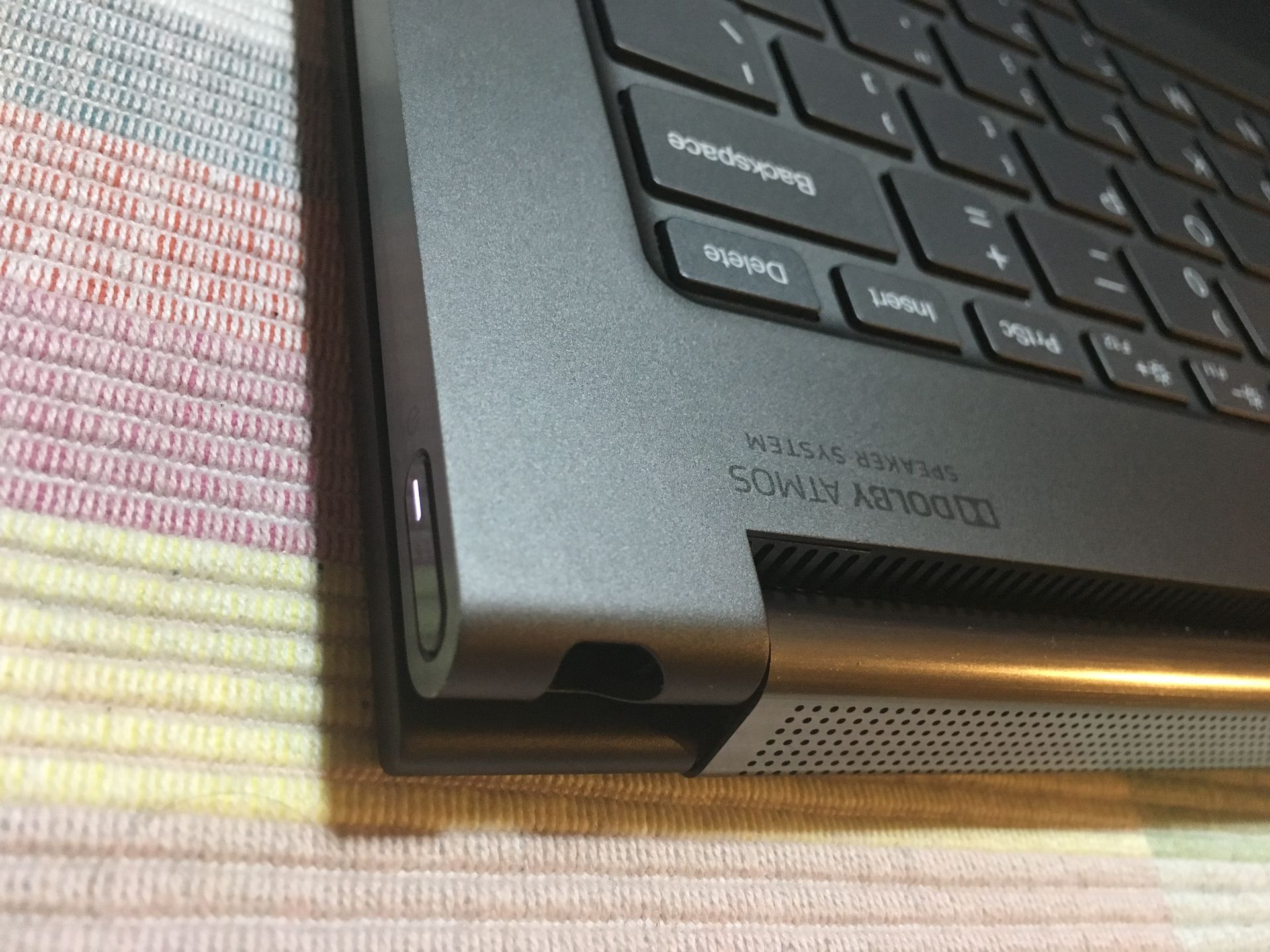 Lenovo Yoga C930 Glass – piękno, moc i pióro 8