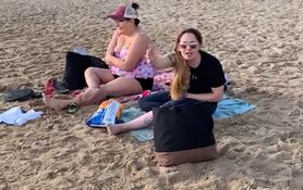 Na plaży doszło do awantury. Powodem wyzywający strój kąpielowy 13-latki