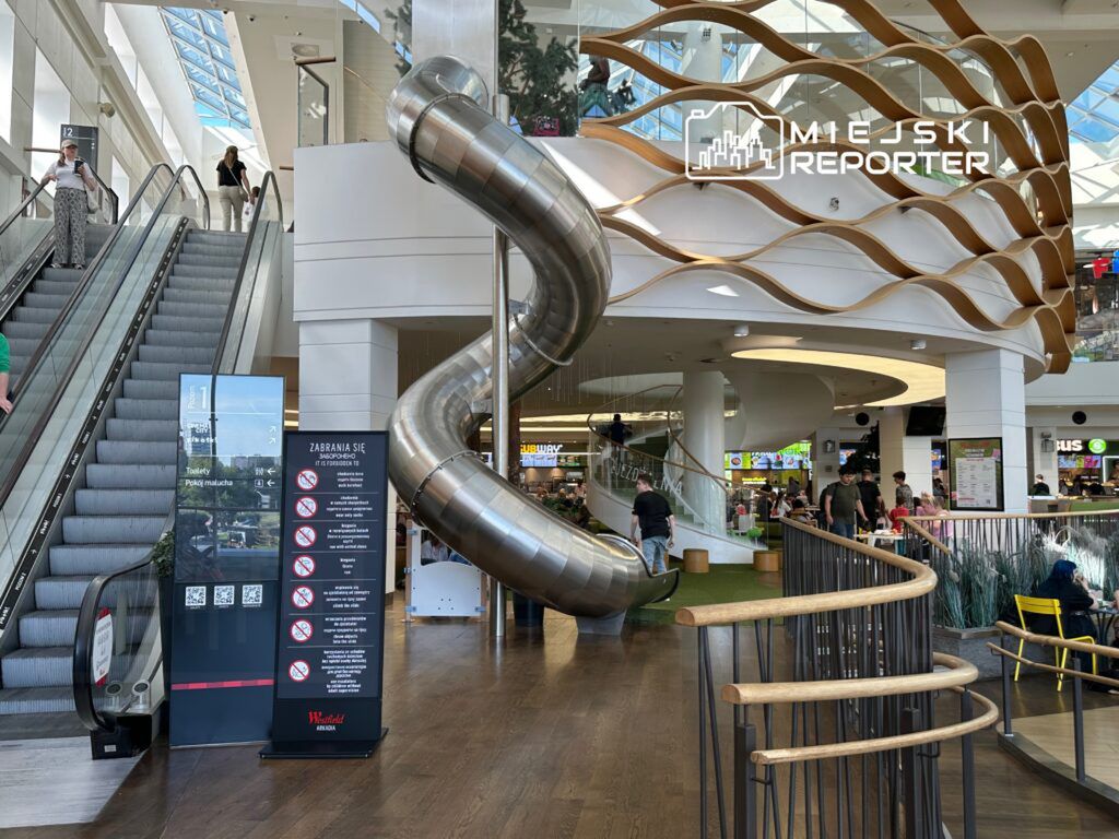 Warszawa: Wypadek w CH Arkadia. 7-latek spadł z wysokości kilku metrów